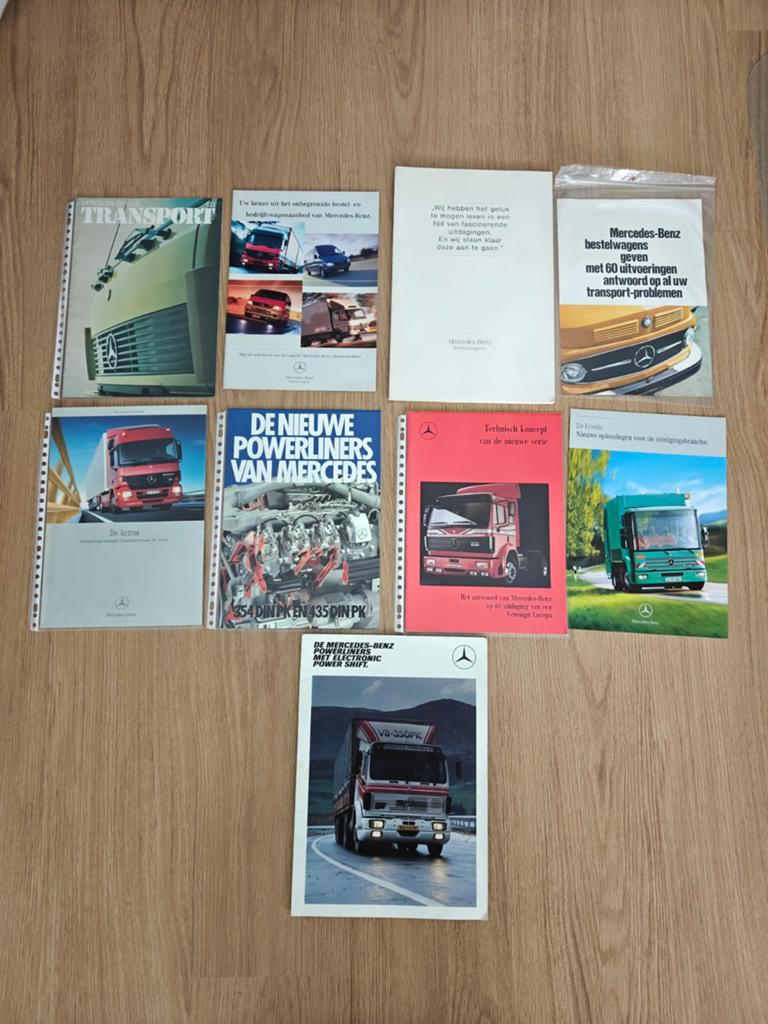 Verzameling Mercedes Vrachtwagen brochures folders 9 stuks, Ophalen of Verzenden, Zo goed als nieuw, Mercedes, Mercedes