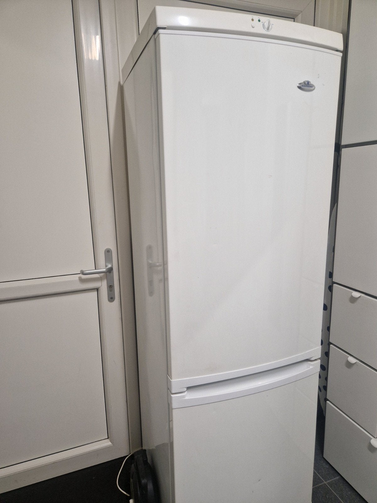 Kelvinator koel-vriescombinatie, wit, goede staat, Ophalen, Gebruikt, 200 liter of meer, 60 cm of meer