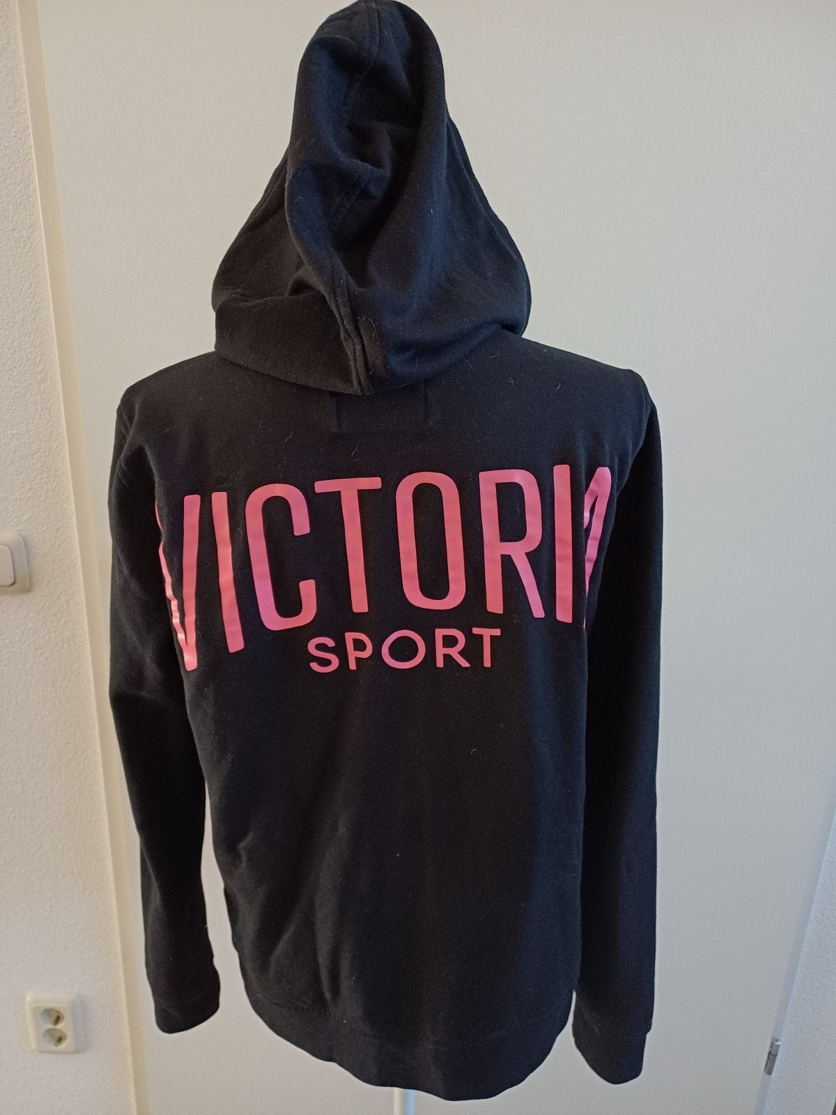 Victoria's Secret Sport Hoodie Zwart Maat M, Kleding | Dames, Maat 38/40 (M), Victoria's Secret Sport, Zwart, Ophalen of Verzenden
