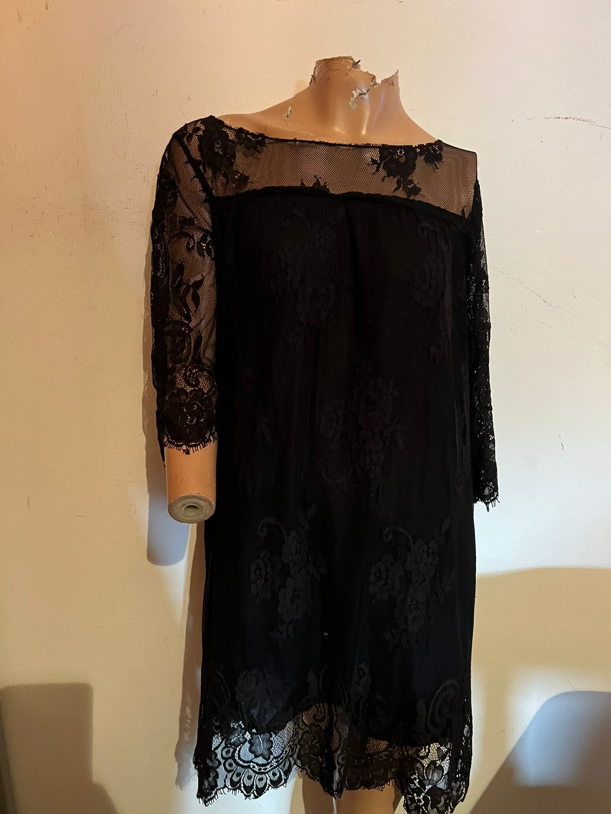 TWINSET jurk met kant maat S  origineel ZGAN, Kleding | Dames, Twinset, F, Zwart, Ophalen of Verzenden