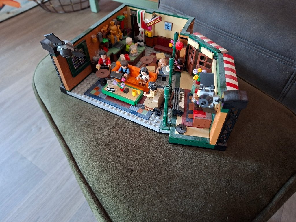 Lego Friends Central Perk, Gebruikt, Lego, Ophalen of Verzenden, Ideas
