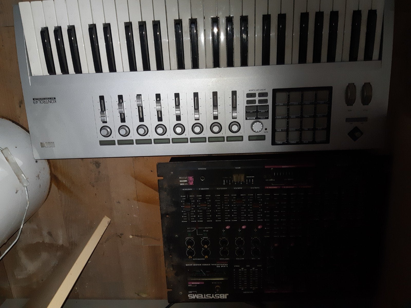 Korg KONTROL49 MIDI Controller & JBSYSTEMS Mixer, Muziek en Instrumenten, Mengpanelen, Ophalen of Verzenden