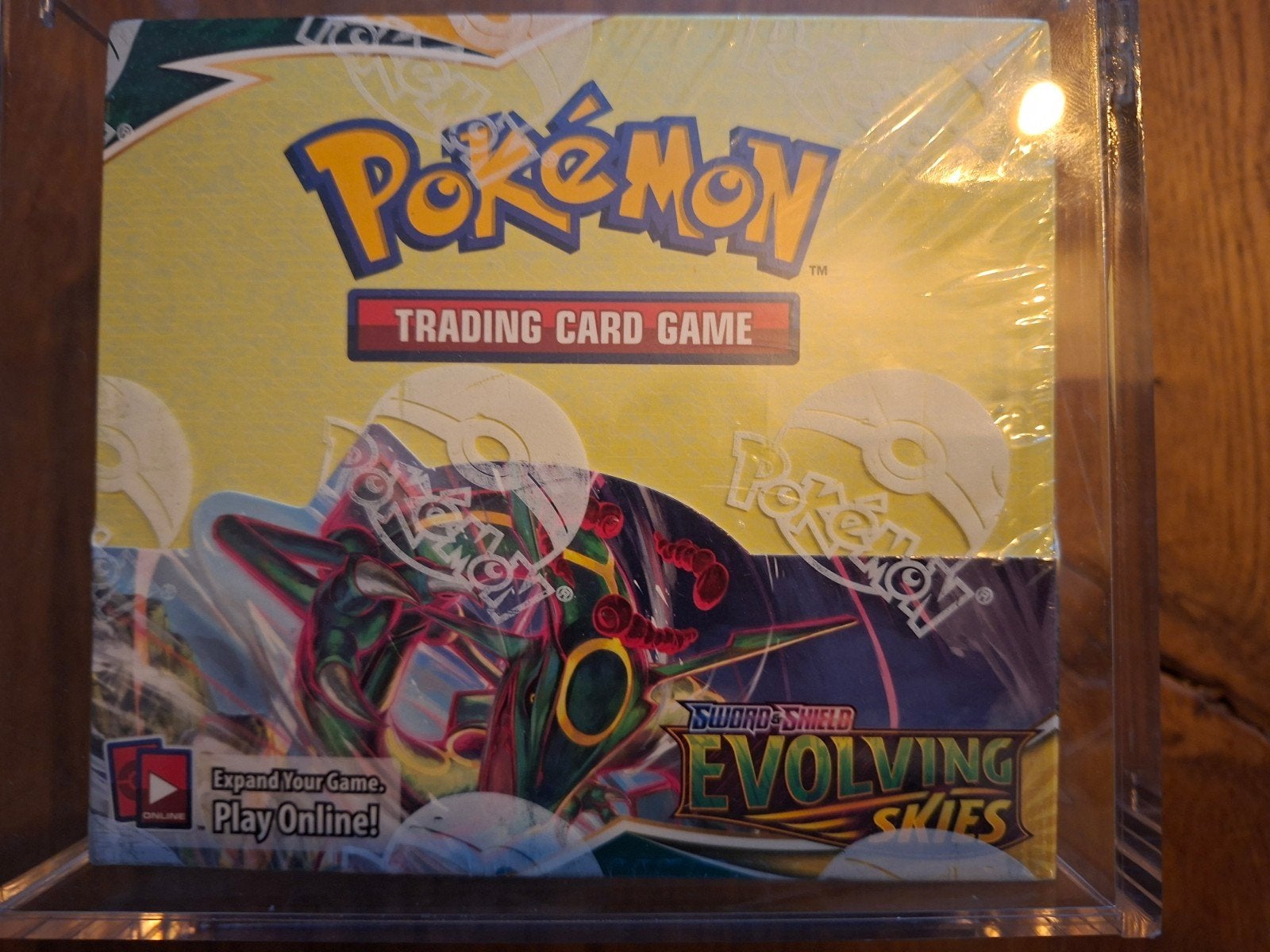 Evolving Skies Boosterbox mint, Ophalen of Verzenden