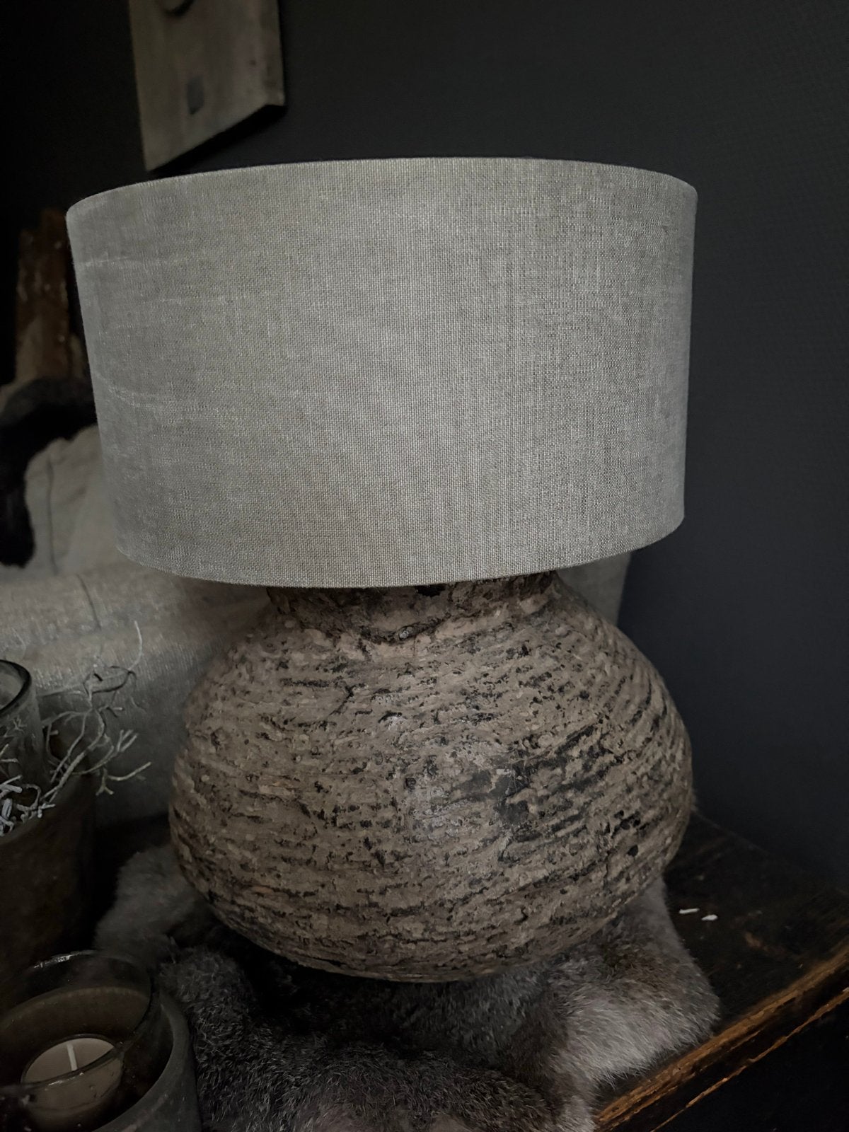 Unieke landelijke tafellamp met sober design, landelijk, Ophalen, Gebruikt, Natuurlijk materiaal, Met kap