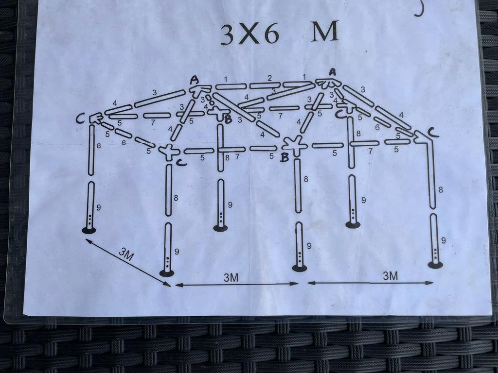 Grote partytent, Ophalen, Zo goed als nieuw, Minder dan 5 meter
