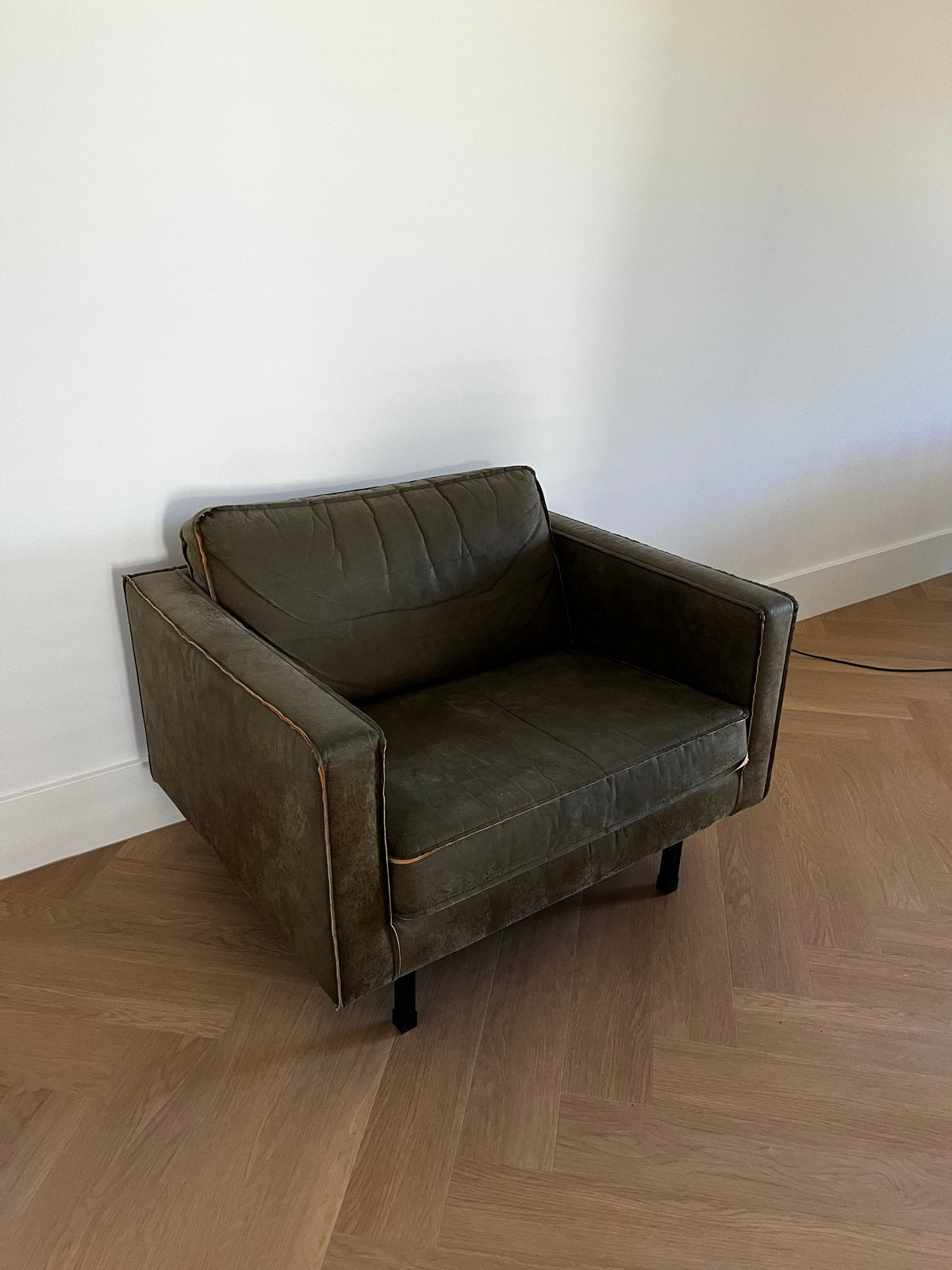 Comfortabele fauteuil in donkergroen leer, Ophalen, Gebruikt, Leer, 75 tot 100 cm