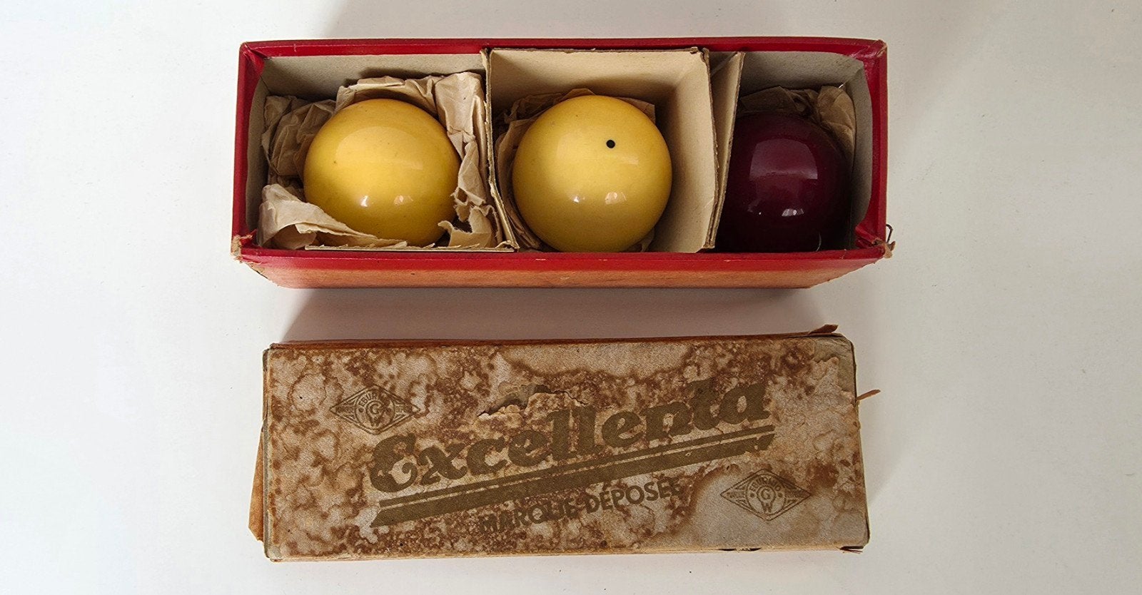 Vintage set biljart ballen / Excellenta, Sport en Fitness, Biljarten en Poolen, Ophalen of Verzenden, Gebruikt, Keu of Ballen