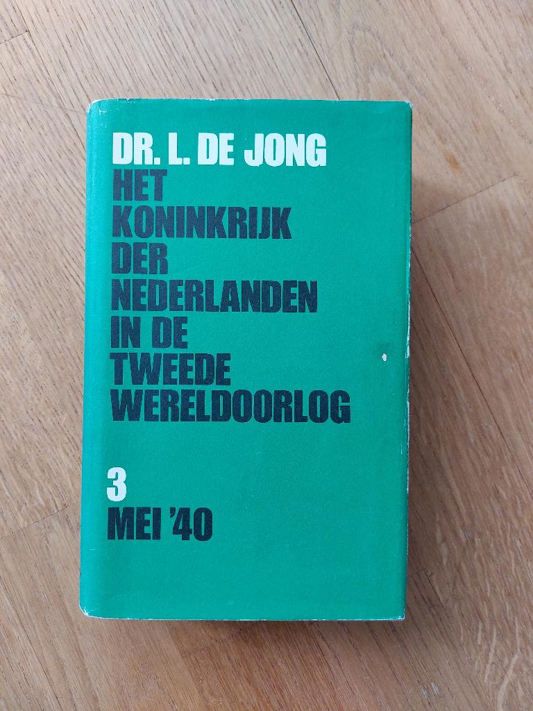 Het koninkrijk der Nederlanden in de tweede wereldoorlog, Ophalen, 20e eeuw of later, Gelezen, Dr. L. de Jong