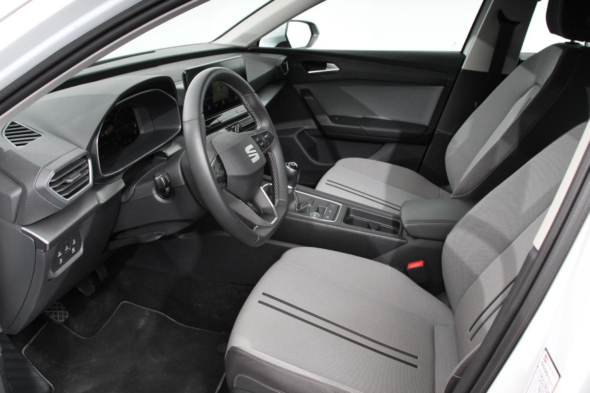 SEAT Leon Sportstourer 1.0 TSI Style Nieuw Type ! Navigatie, Stof, Leon, Wit, Handgeschakeld