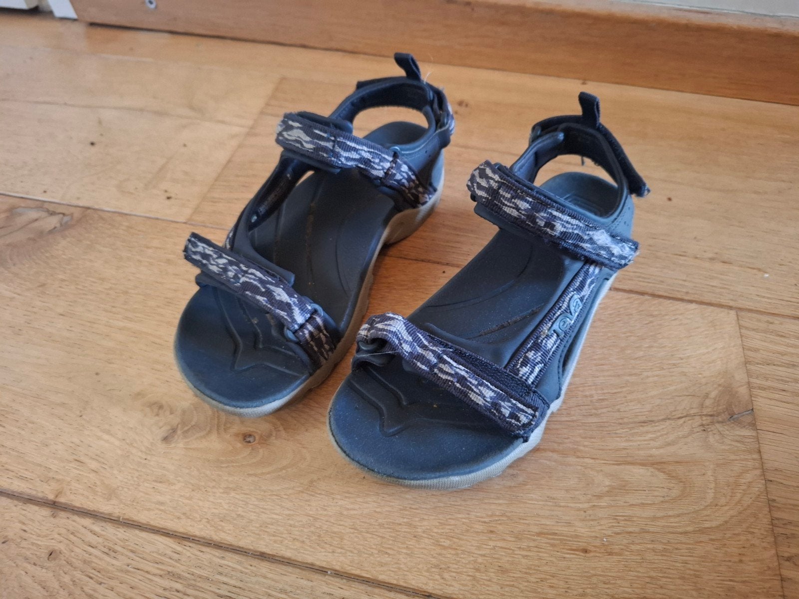 Teva Tanza 35 - zeer nette staat, Jongen of Meisje, Overige typen, Zo goed als nieuw, Teva