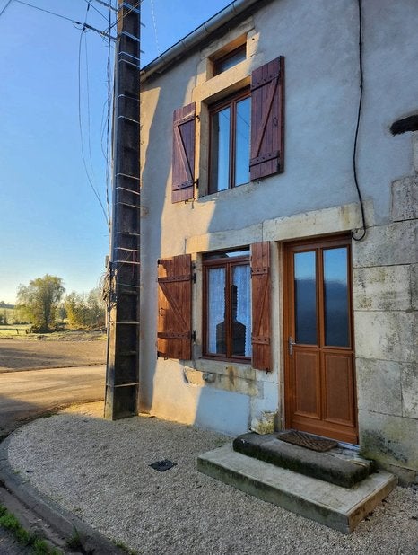 Huis in Frankrijk te koop, Vakantie, Vakantiehuizen | Frankrijk, Internet, Dorp, 2 slaapkamers, Overige typen