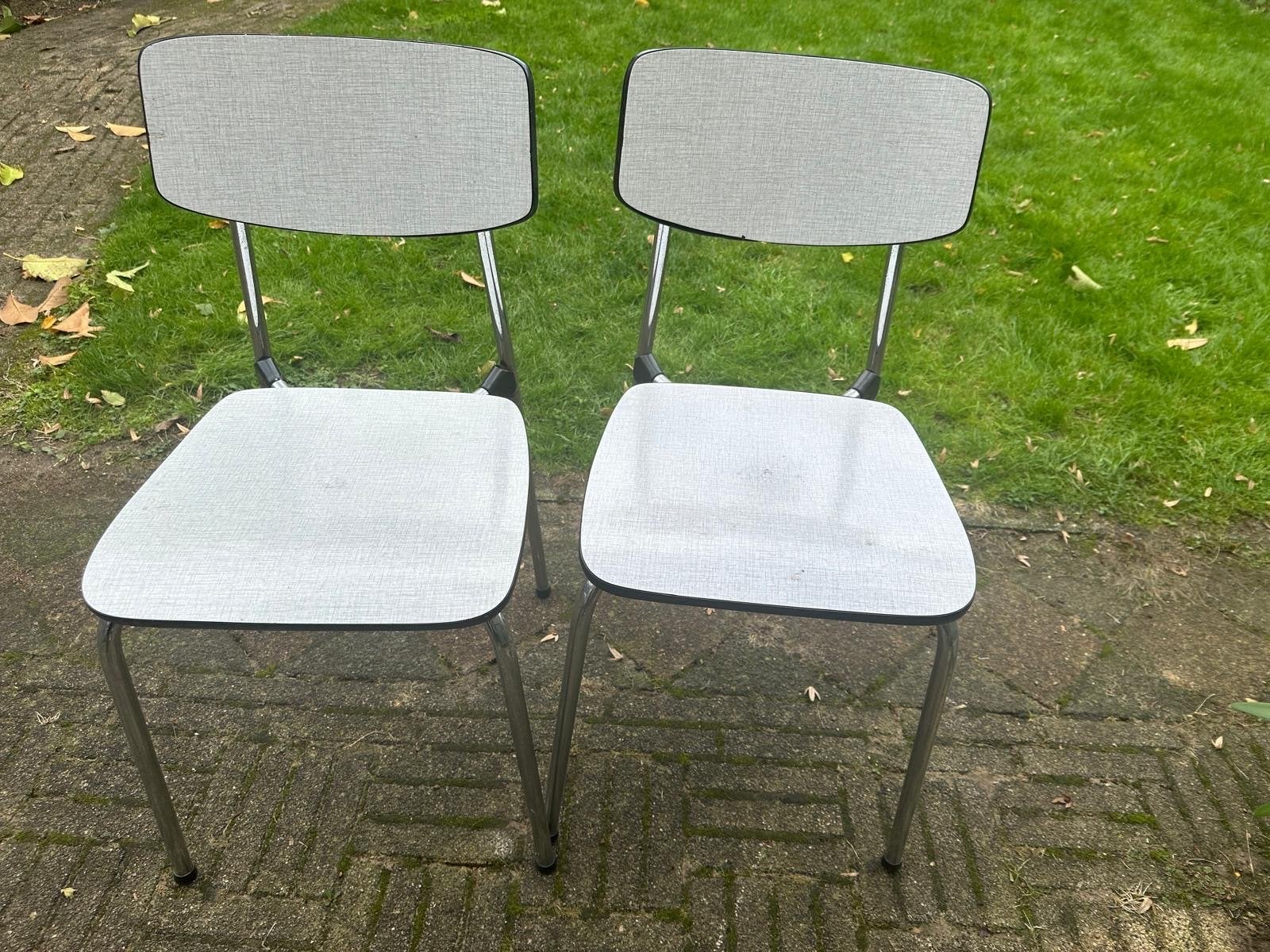 Set van 4 vintage keukenstoelen, Gebruikt, Wit, Ophalen of Verzenden, Vier
