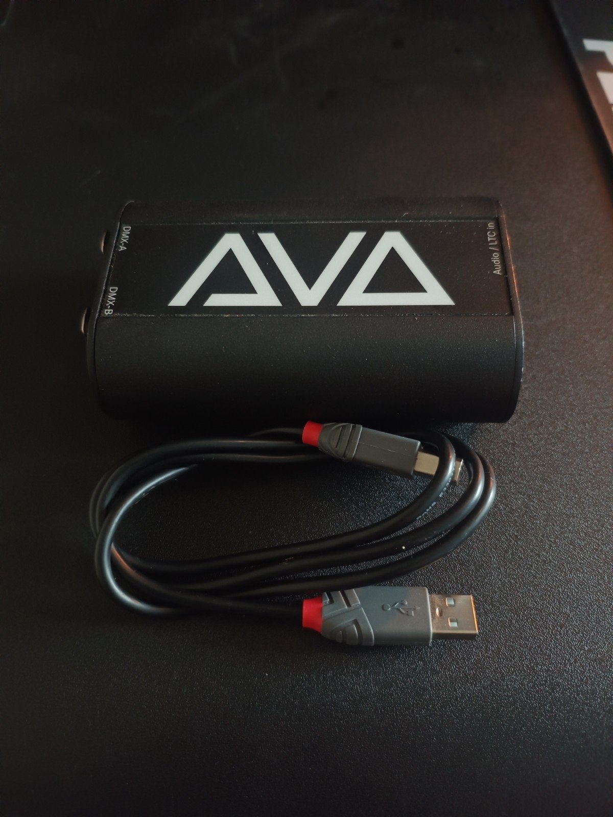 Avolites T2 DMX Interface - USB naar DMX (2 stuks beschikbaa, Ophalen of Verzenden, Zo goed als nieuw