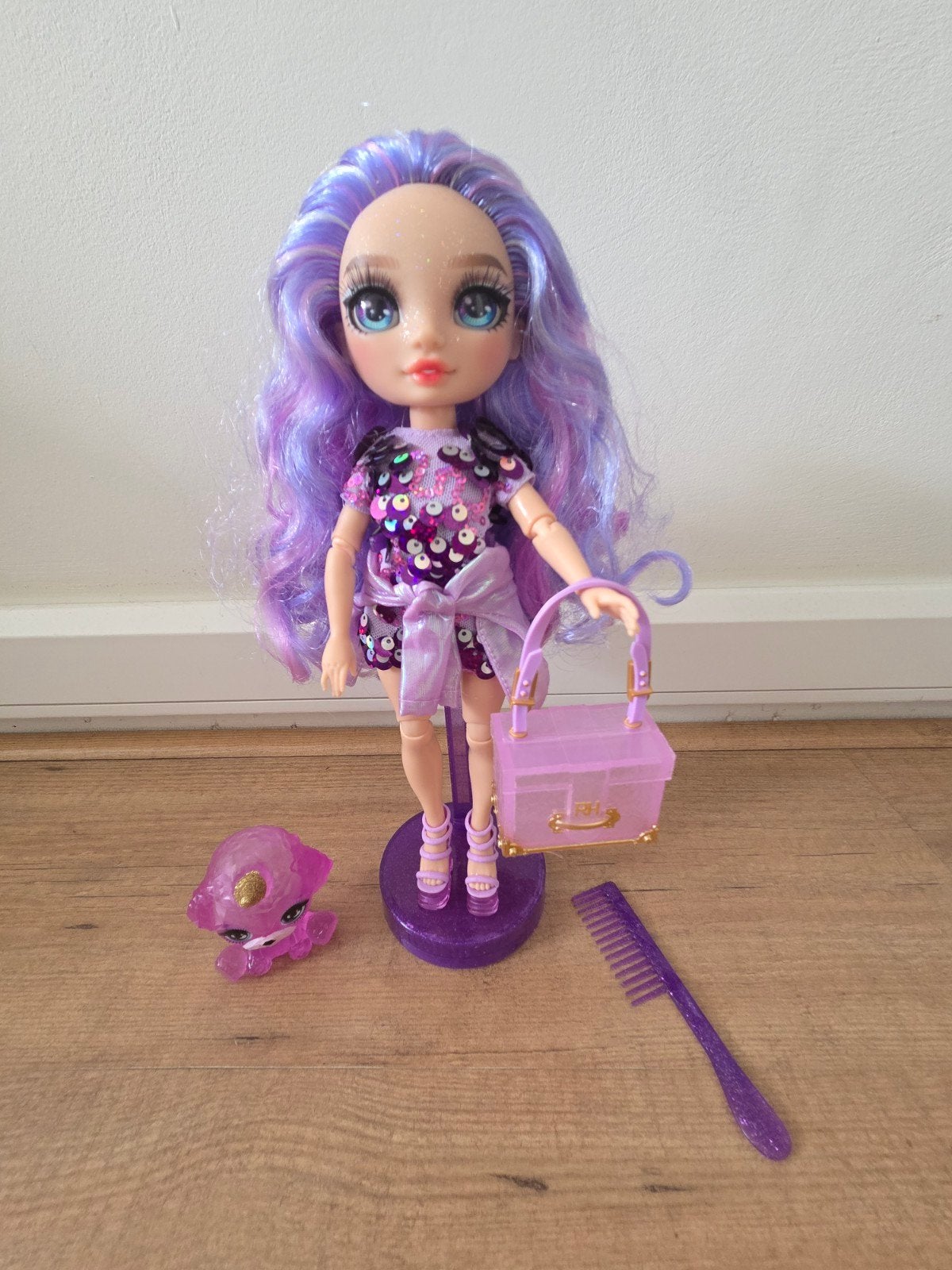 Rainbow high pop violet, Ophalen of Verzenden, Zo goed als nieuw, Overige typen