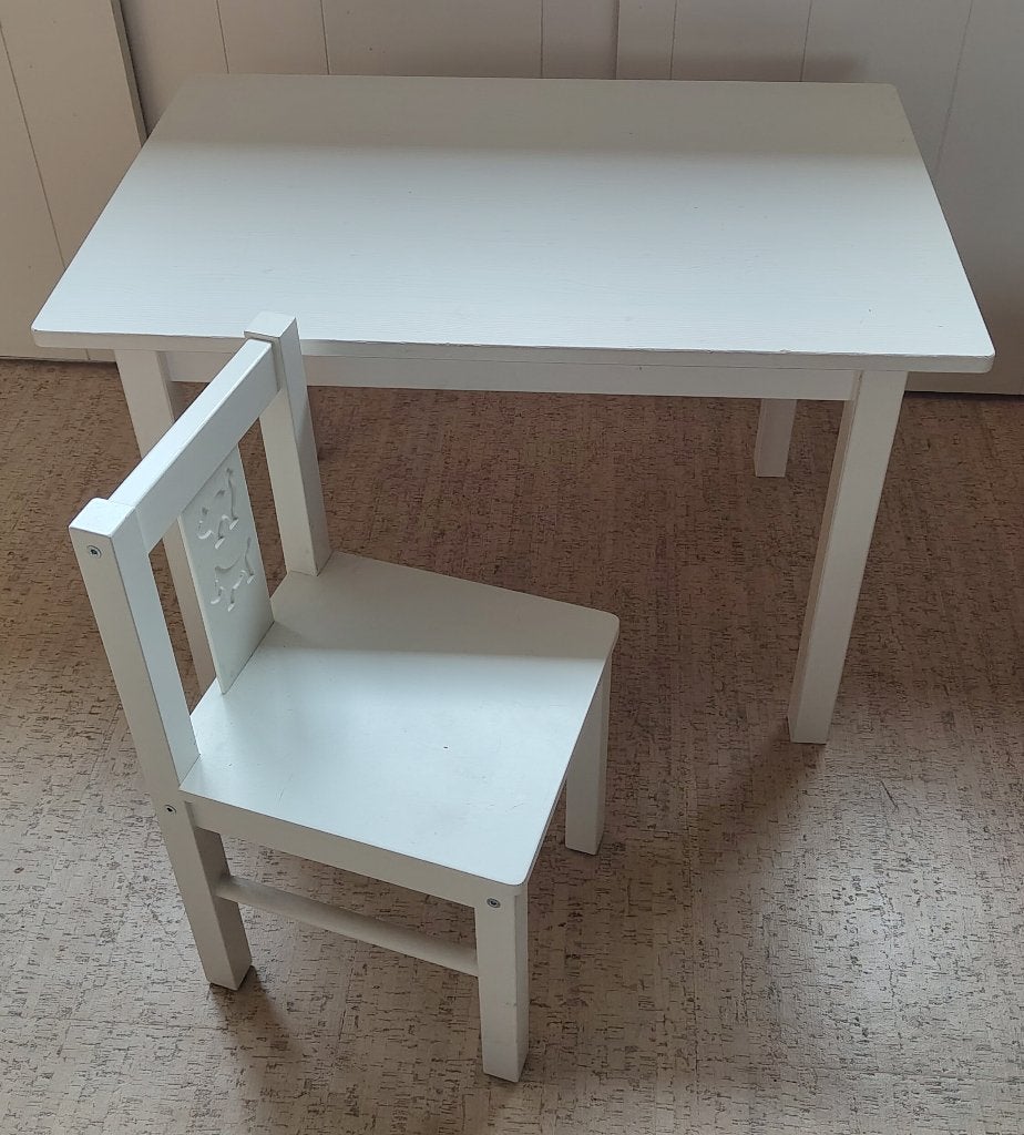 Kindertafeltje met stoeltje, Ophalen, Zo goed als nieuw, Tafel(s) en Stoel(en)