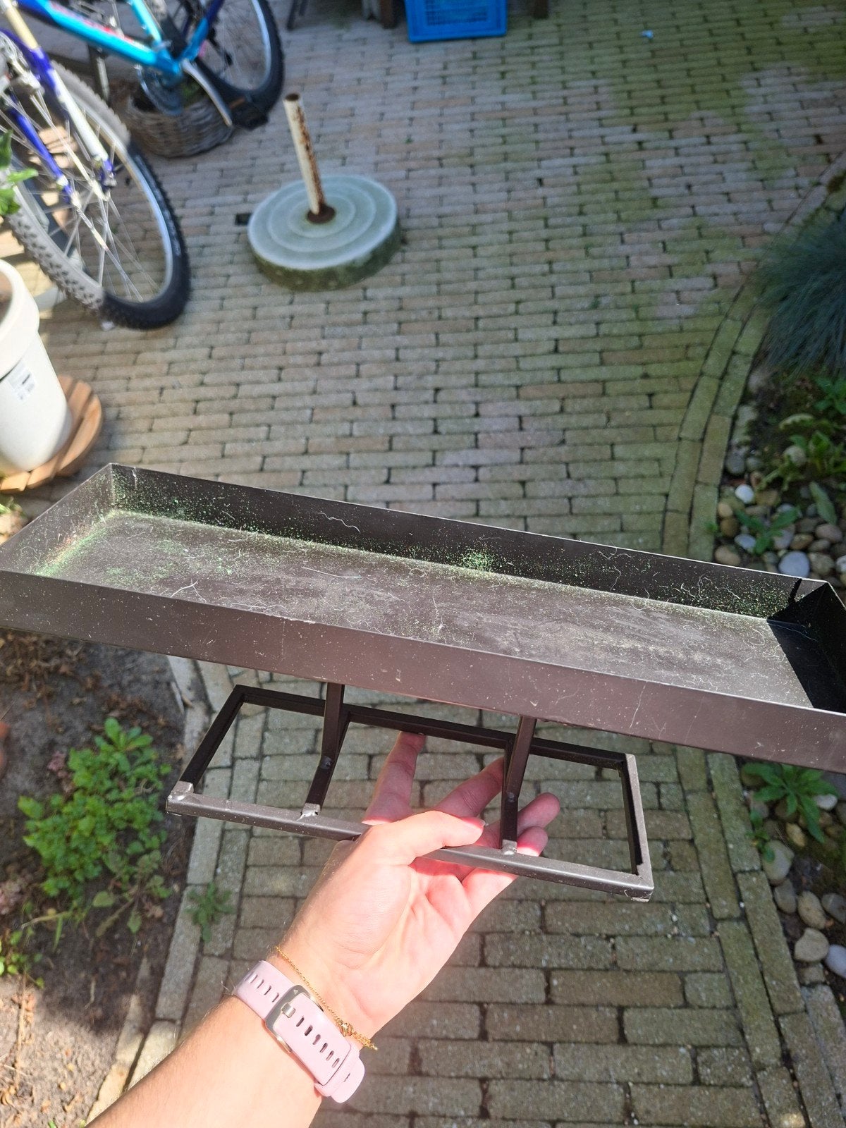 Zwarte metalen bloembak met houder voor kerststukjes, Tuin en Terras, Ophalen, Gebruikt, Minder dan 30 cm, Minder dan 60 cm