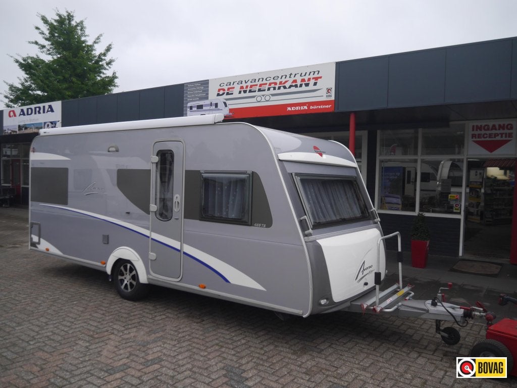 Bürstner Averso Fifty 465 TS, Caravans en Kamperen, Caravans, Overige typen, Rondzit, Bedrijf, Bürstner
