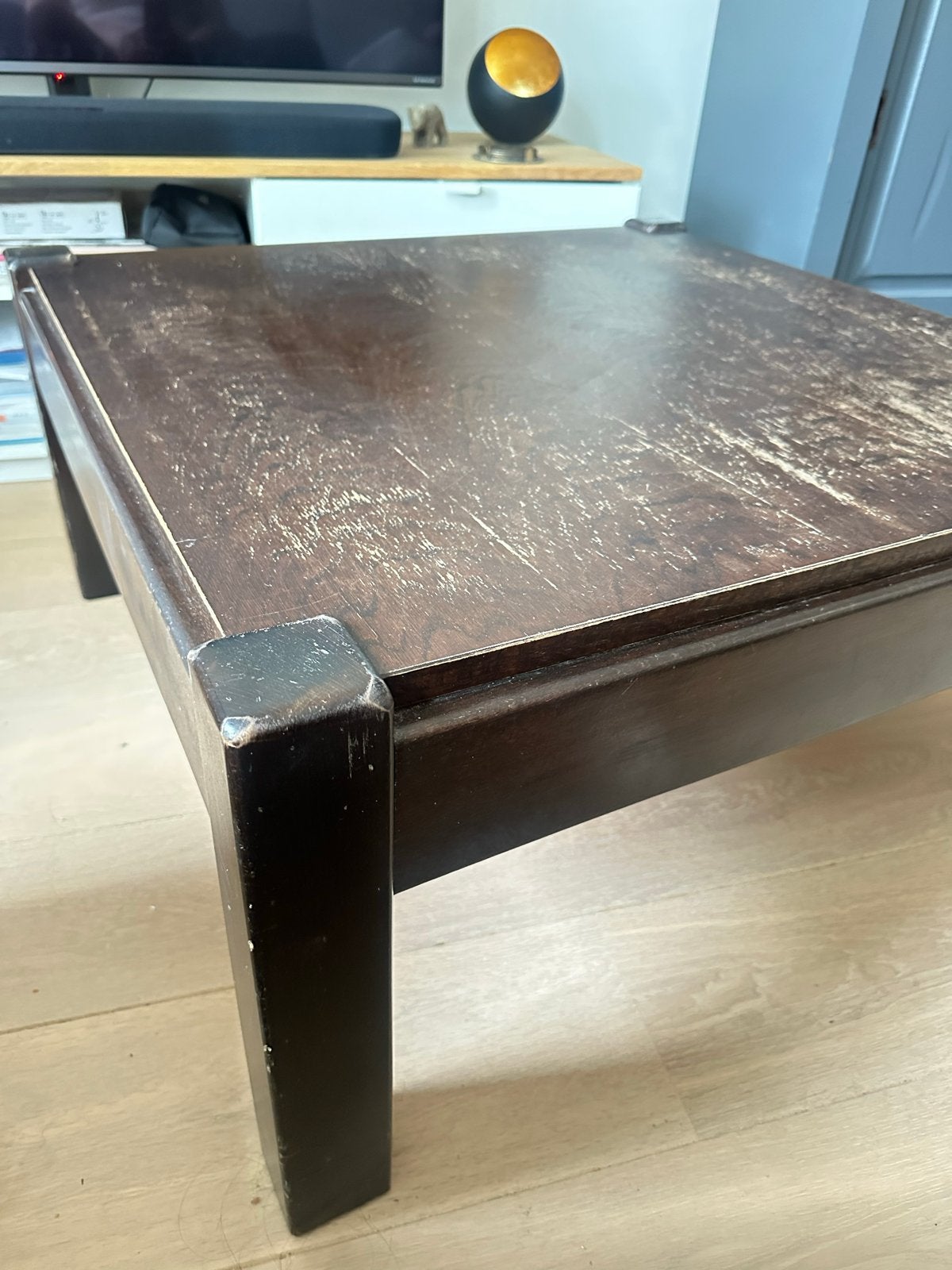 Massief houten salontafel - 84x84x40 cm, Huis en Inrichting, Tafels | Salontafels, Ophalen, Gebruikt, 100 tot 150 cm, Vierkant