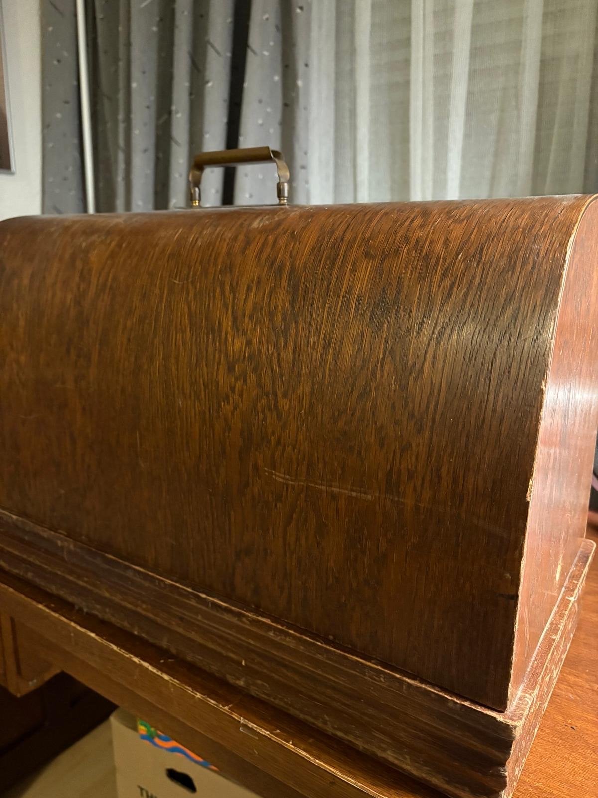 Prachtige vintage Pfaff 30 naaimachine met houten kap, Antiek en Kunst, Antiek | Naaimachines, Ophalen