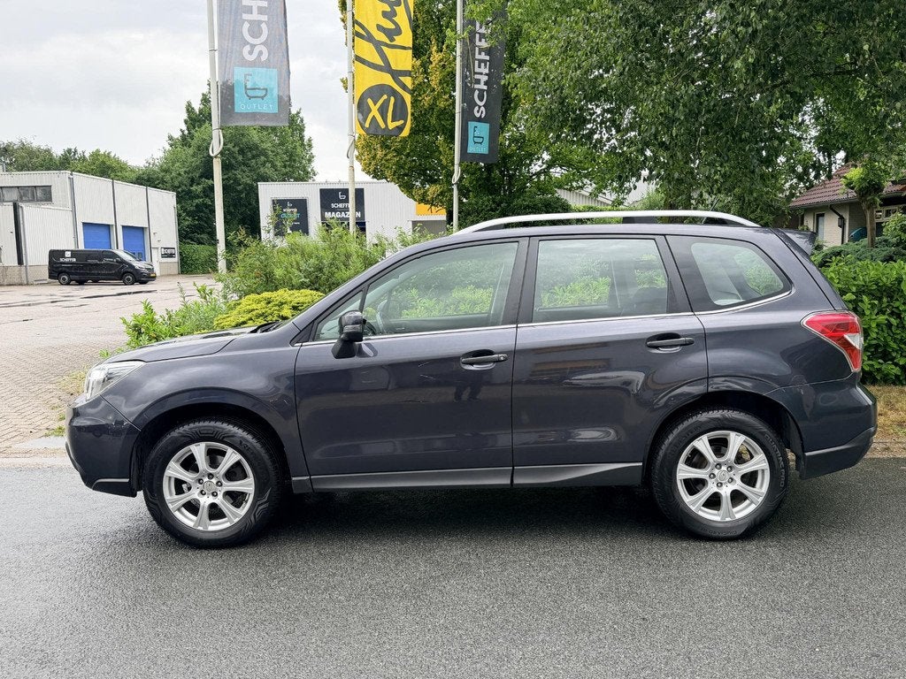 Subaru Forester 2.0 Luxury 150PK AWD•Automaat•Trekhaak, Automaat, 4 cilinders, Zwart, Bedrijf