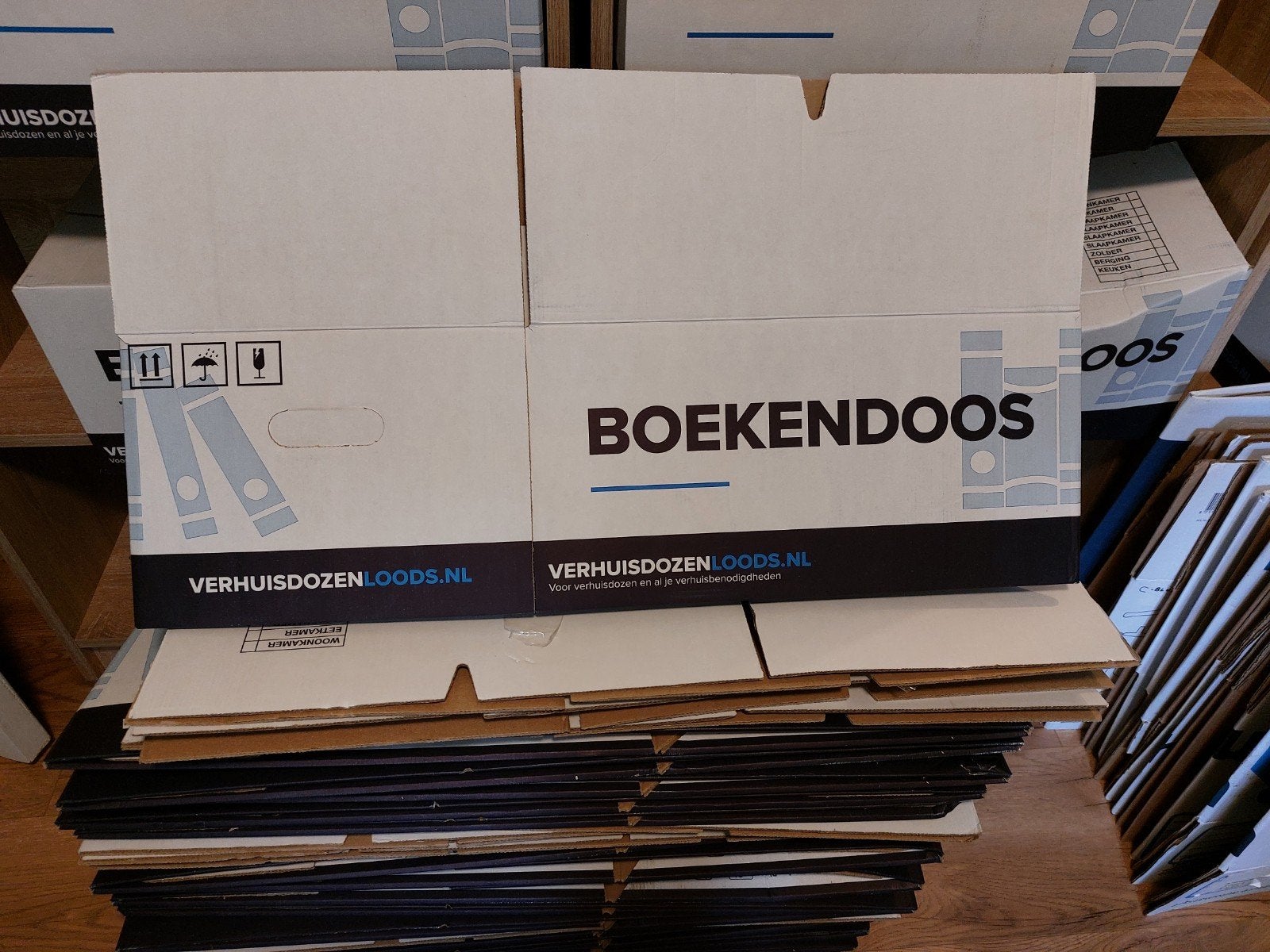 VERHUISDOZEN & BOEKEN DOZEN 1X GEBRUIKT VANAF € 1,30, Ophalen, Doos, Opvouwbaar, Minder dan 50 cm