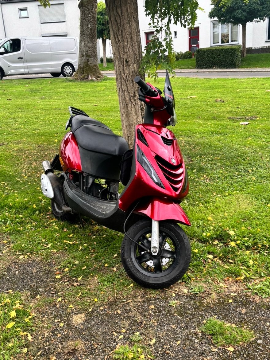 Zip 70cc 2 takt 2010 full option!, Ophalen, Tweetakt, Gebruikt, Zip