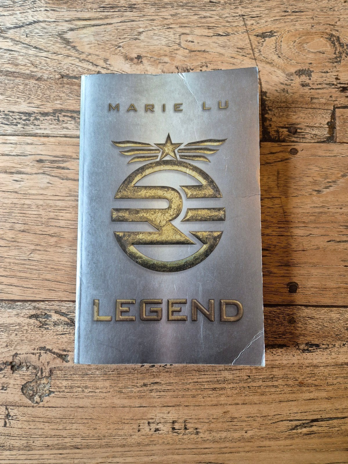 Legend - Marie Lu (Young Adult Dystopie), Ophalen of Verzenden, Gelezen, Marie Lu, Amerika