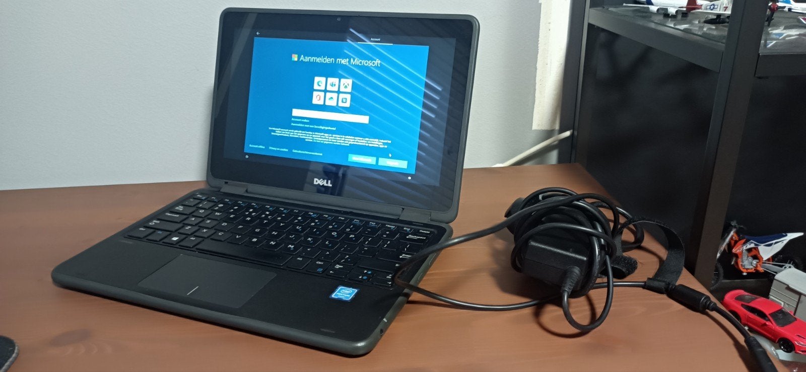 Dell Latitude Intel Pentium 4GB RAM 128GB NVMe Win 10, Ophalen, 2 tot 3 Ghz, Qwerty, Intel Pentium Silver