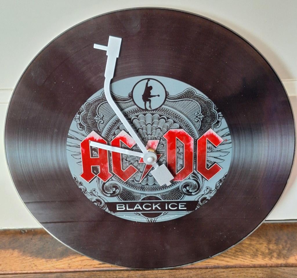 AC/DC Black Ice Glas Plaat Wandklok, Cd's en Dvd's, Vinyl | Hardrock en Metal, Ophalen, Zo goed als nieuw