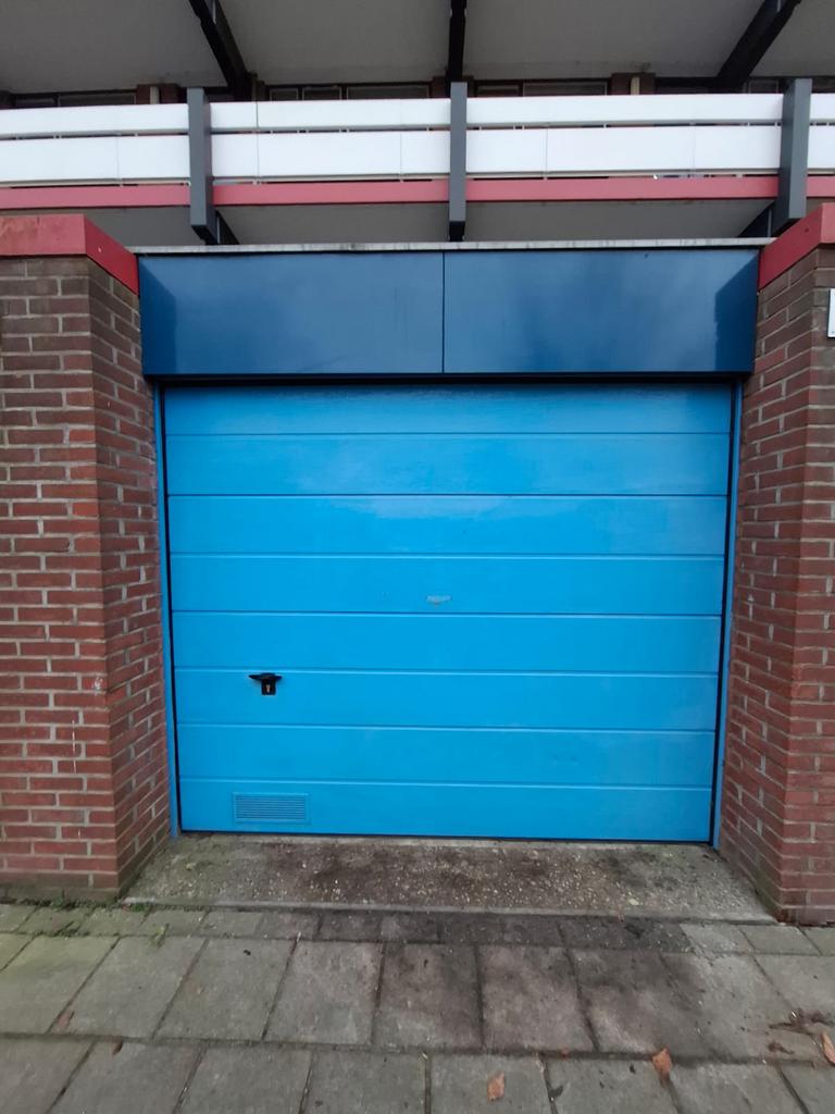 Per direct Te huur garagebox Amsterdam  Noord, Huizen en Kamers, Garages en Parkeerplaatsen, Amsterdam