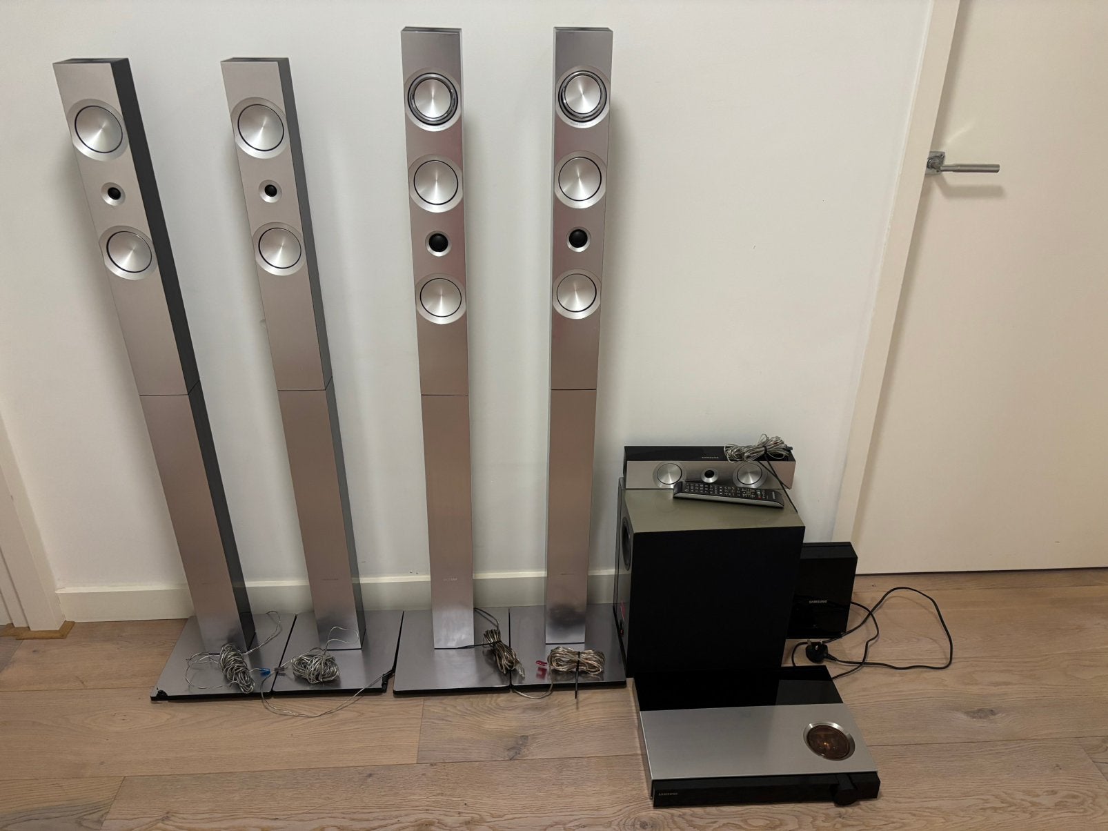 Samsung HT-F9750W 7.1 Home Cinema Set – compleet, Blu-ray-speler, 70 watt of meer, Zo goed als nieuw, 5.1-systeem