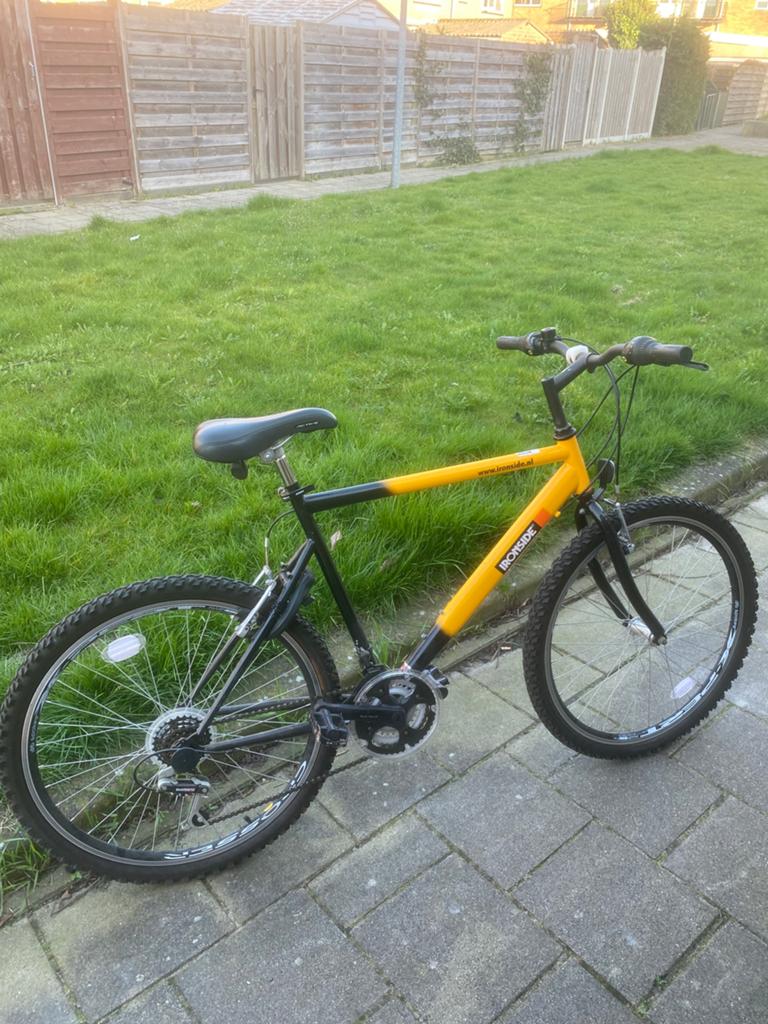 Mountainbike met 21 versnellingen, Fietsen en Brommers, Overige merken, 26 inch, Ophalen of Verzenden, Zo goed als nieuw