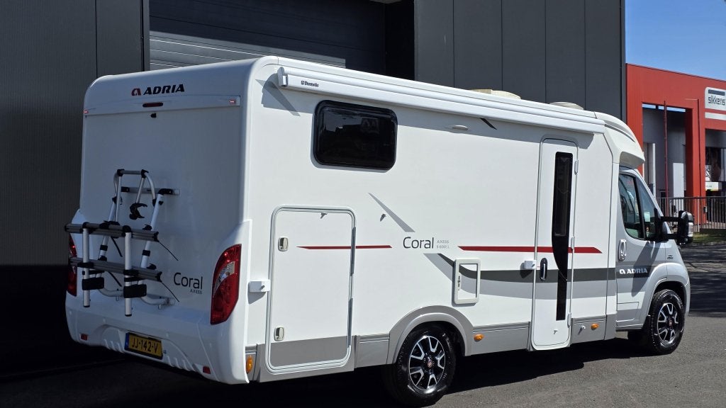 Adria Coral Axess 600 SL, Standaard zit, Ringverwarming, Tot en met 2, Bedrijf