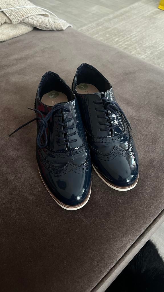 Kurt Geiger Carvella Navy Patent Brogues - Maat 39 Nieuw, Verzenden, Nieuw, Blauw, Schoenen met lage hakken