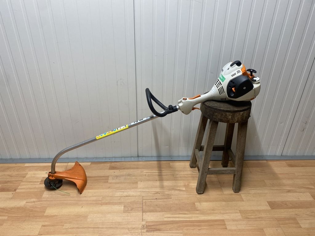 STIHL FS40 MOTORTRIMMER C 5-2, ANDREAS STIHL NV, Info@stihl.nl, Veurtstraat 117
2870  Puurs-Sint-Amands, BE, Maaier