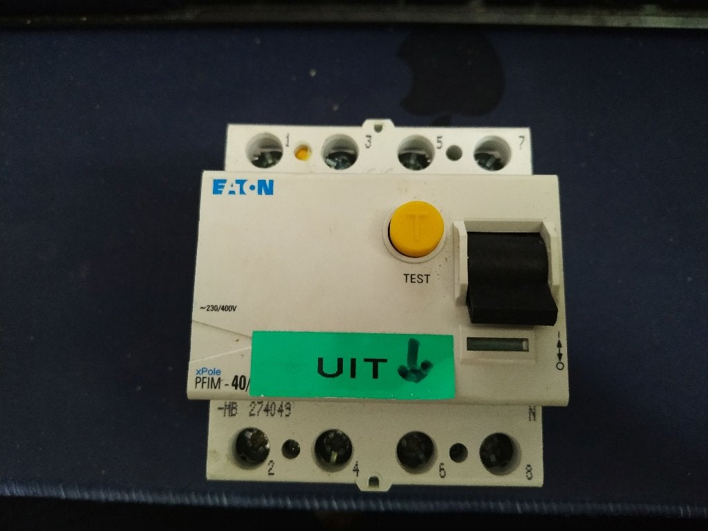 EATON INDUSTRIES P Aardlekschakelaar 274049, Ophalen of Verzenden, Gebruikt, Schakelaar