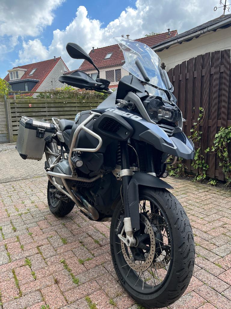 BMW 1200 GSA adventure 2016, Motoren, 2 cilinders, Handvatverwarming, Gebruikt, Particulier