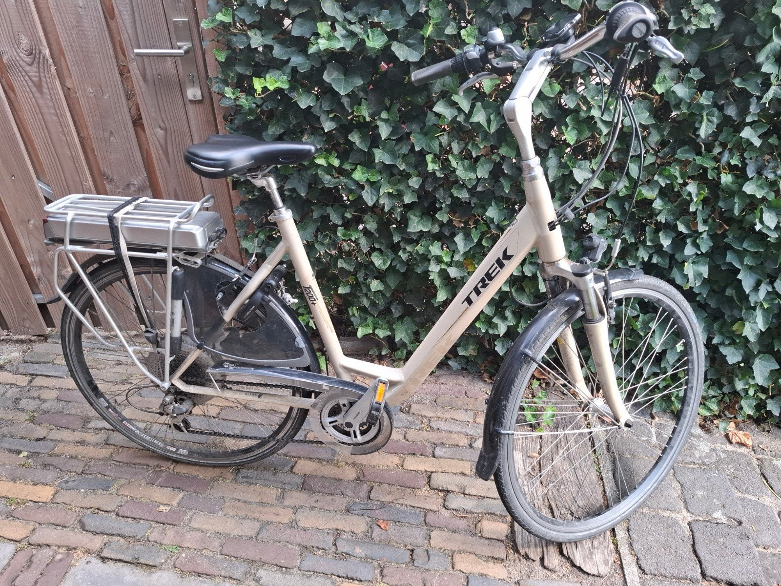 te koop Trek elektrische fiets, Ophalen, Gebruikt, Overige merken, Versnellingen