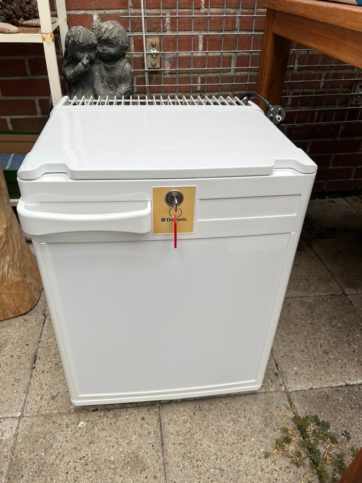 Dometic absorptie koelkast 230 volt klein compact model., Ophalen, Gebruikt, Elektrisch