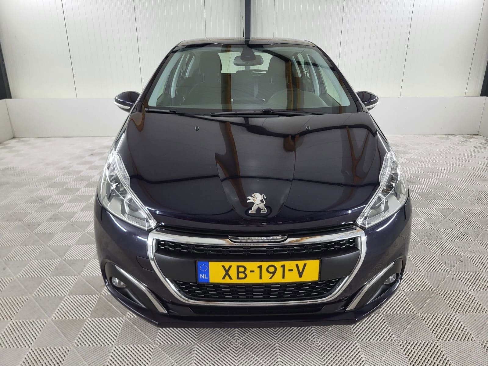 Peugeot 208 1.2 PureTech Signature, Carplay, Parkeersensoren, Auto's, 83 pk, Stof, Euro 6, 1199 cc