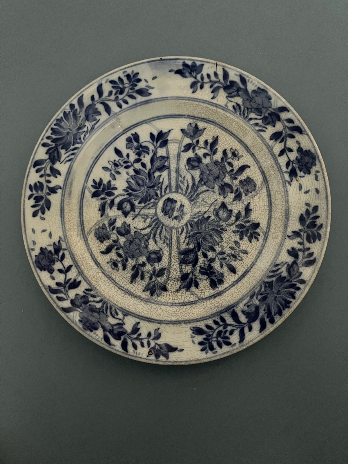 Antiek Mikado bord met blauw-wit bloemendecor, Antiek en Kunst, Antiek | Wandborden en Tegels, Ophalen of Verzenden