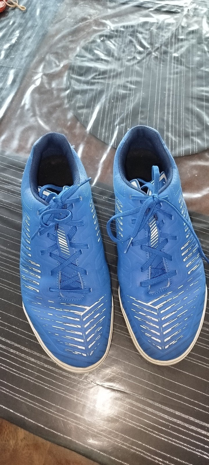 Kipsta Ginka zaalvoetbalschoenen maat 44, Kleding | Heren, Blauw, Sportschoenen, Ophalen of Verzenden, Decathlon