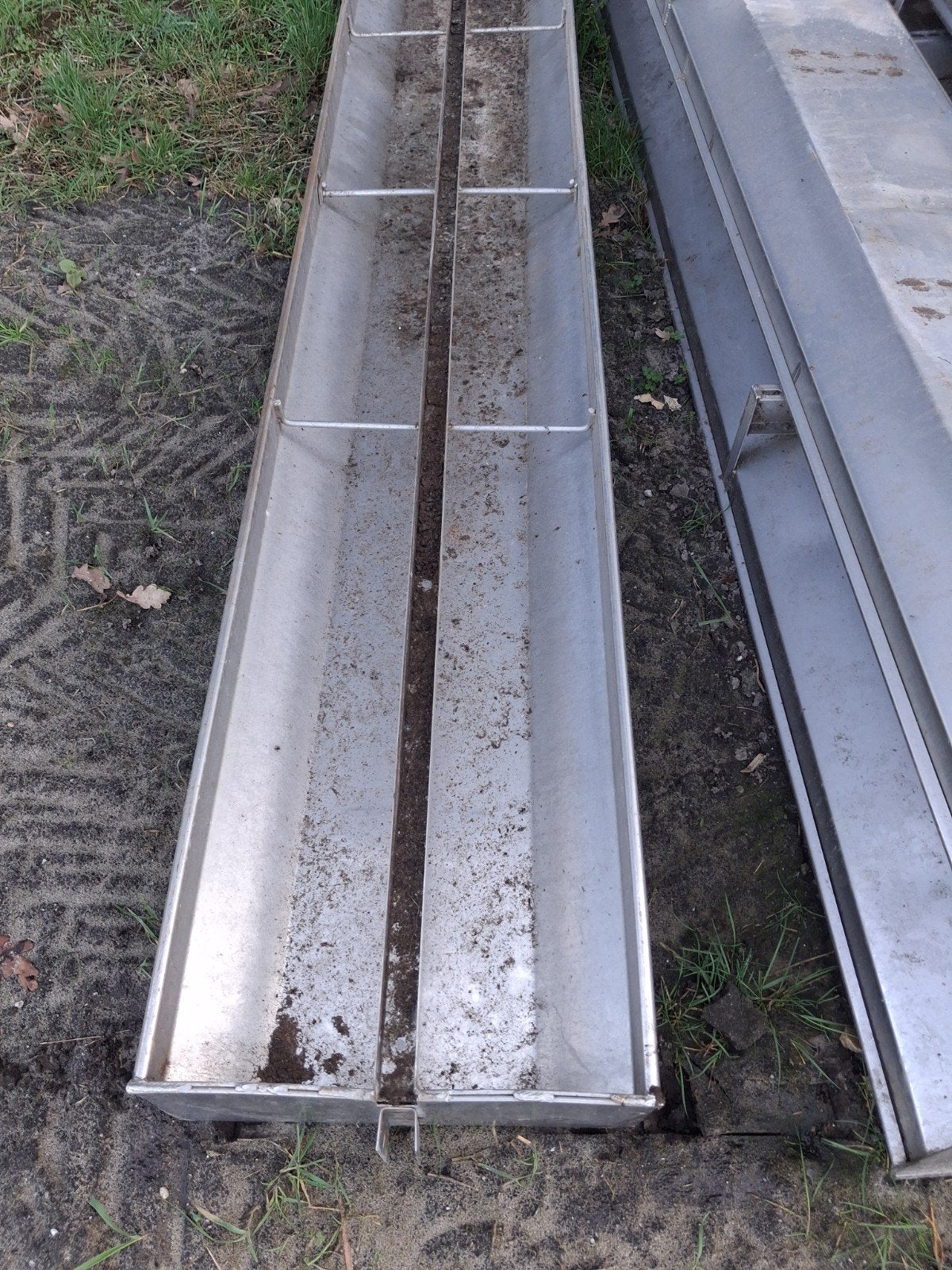 Voerbakken, Meerdere dieren, Varken