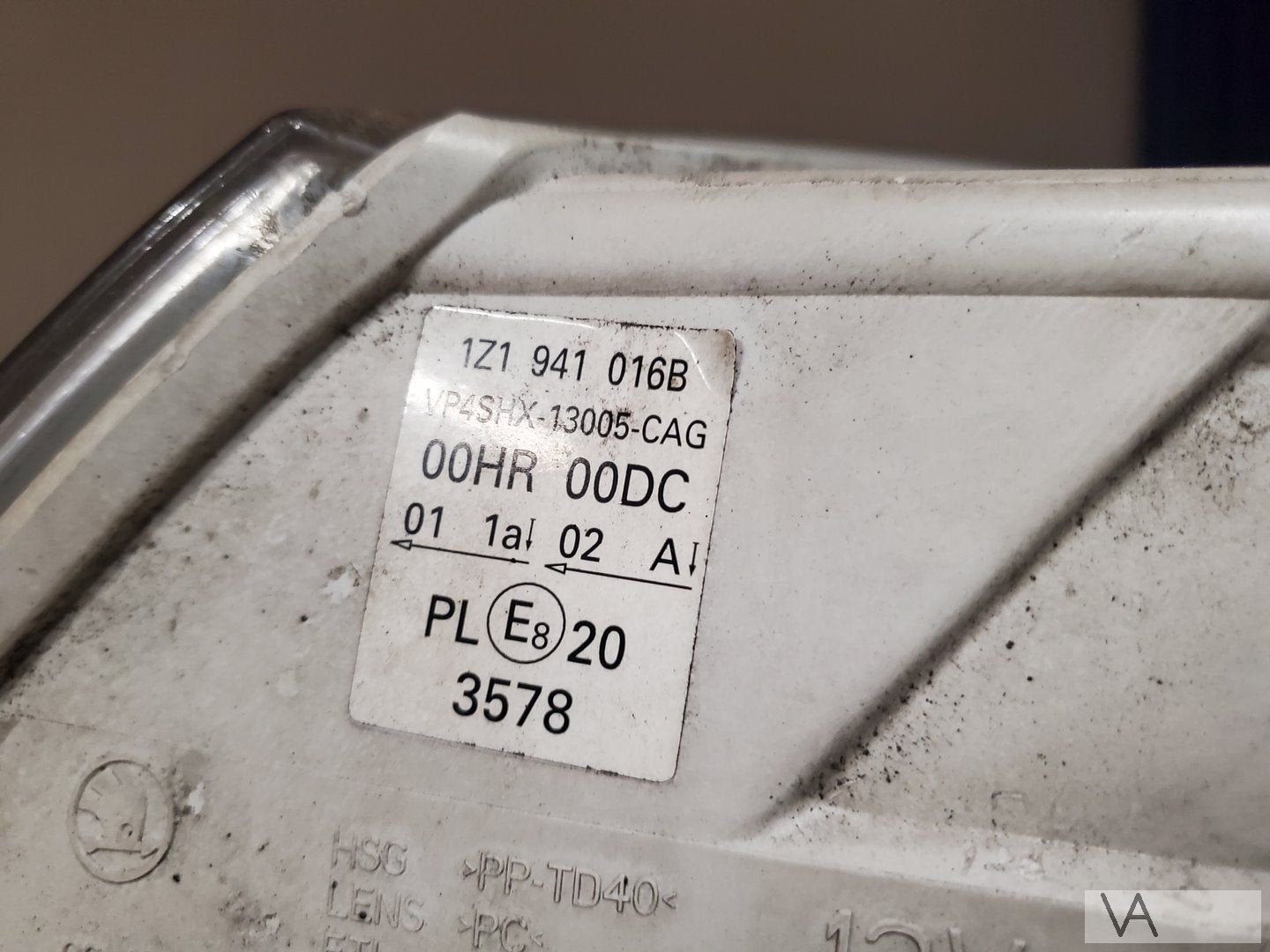 Skoda Octavia 2005 tot 2009 xenon koplamp rechts €99, Gebruikt, -, -, Ophalen of Verzenden