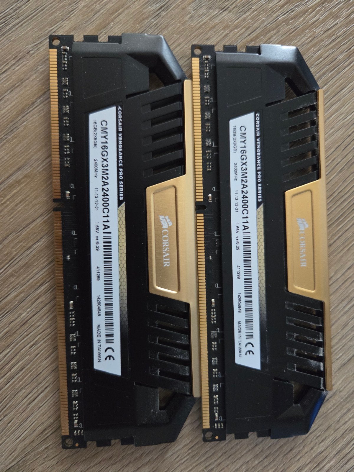 Corsair Vengeance Pro Series 16GB KIT DDR3 RAM 2400MHz, Computers en Software, Server, DDR3, Ophalen of Verzenden, Zo goed als nieuw
