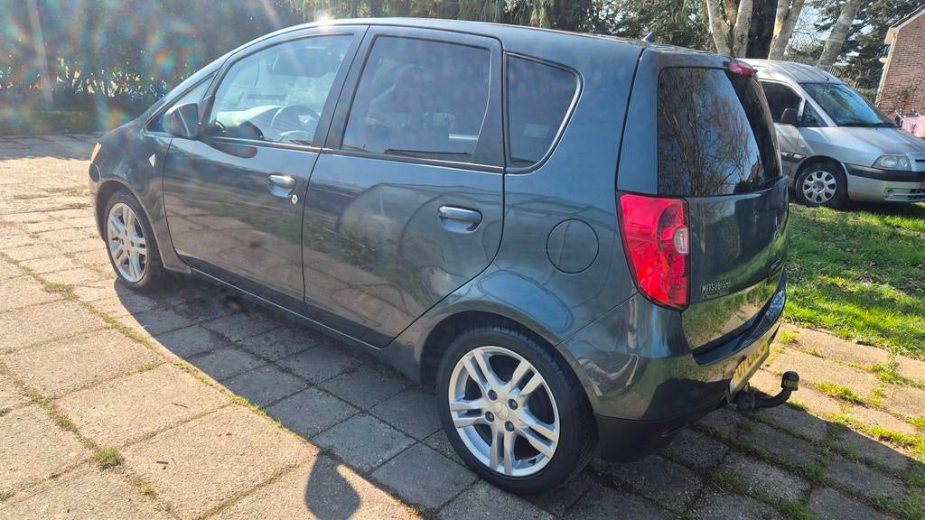 Mitsubishi Colt 1.3 Edition Two NWE APK AIRCO CRUISE TOPSTAA, Voorwielaandrijving, Gebruikt, 31 €/maand, Colt
