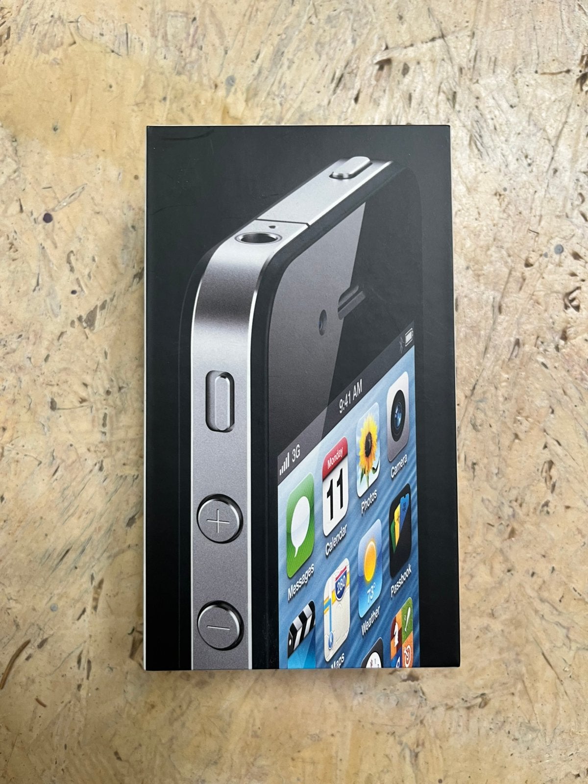 Lege iPhone 4 doos met boekjes en oordopjes, Telecommunicatie, Mobiele telefoons | Apple iPhone, Ophalen, Gebruikt, Zwart, 8 GB