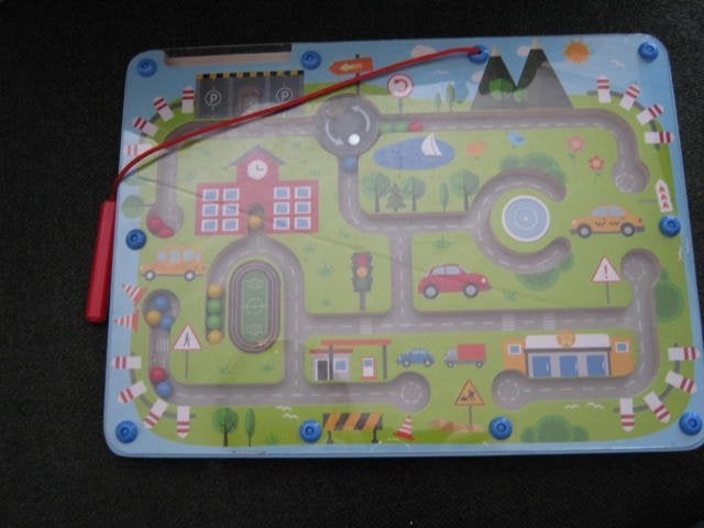 magnetische verkeerspuzzel, 2 tot 4 jaar, Zo goed als nieuw, Van hout, Meer dan 50 stukjes
