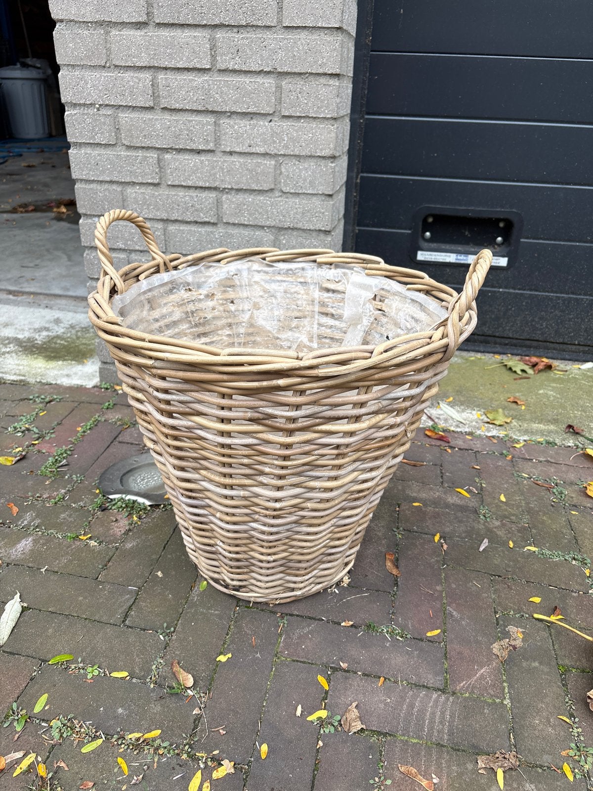Grote rieten mand met handvatten, Ophalen, Overige materialen, Gebruikt, Rond