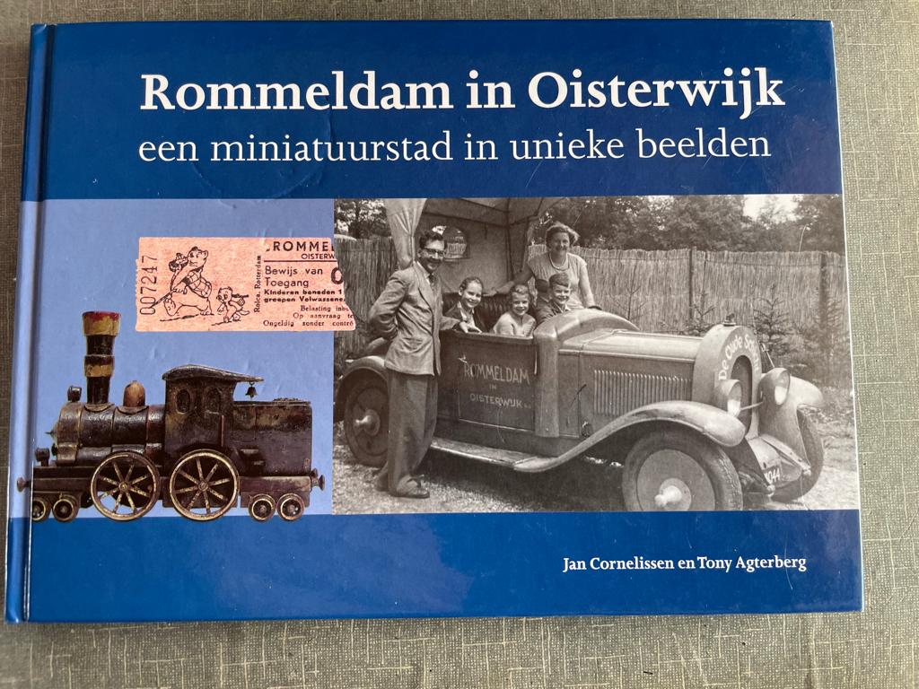 Rommeldam in Oisterwijk, Ollie B. Bommel , Tom Poes., Ophalen of Verzenden, Zo goed als nieuw
